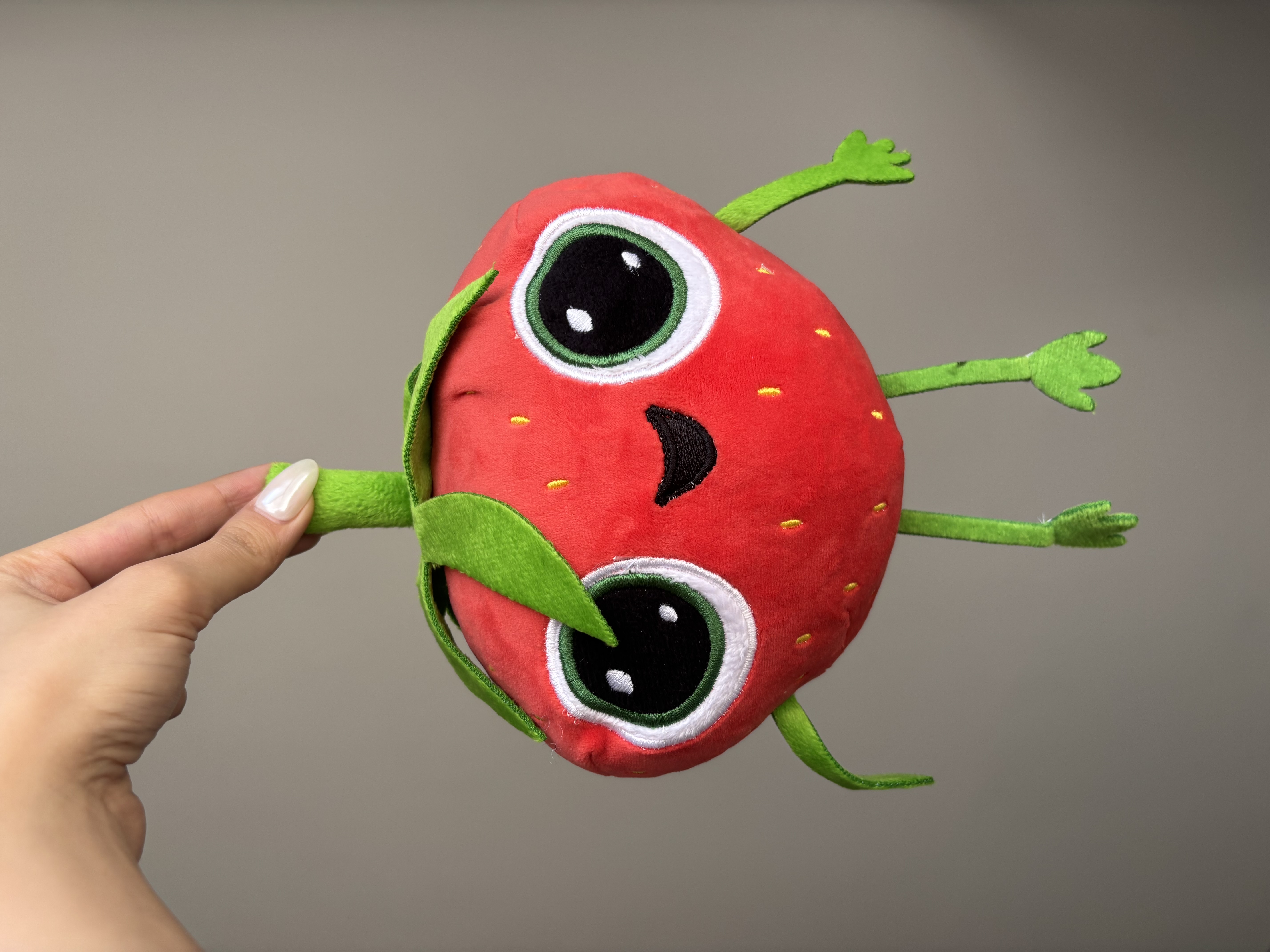 عروسک فرنگیس🍓
